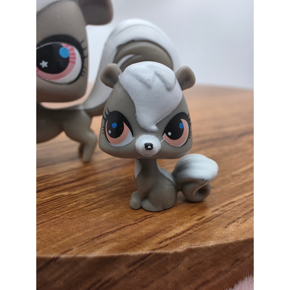 Littlest Pet Shop Skunk Family Set #85 #2694 Accessories Basket Hasbro - Picture 5 of 16